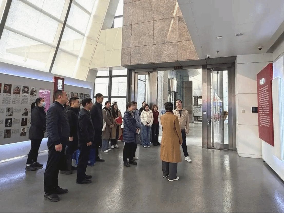 副院长毕雁英带队