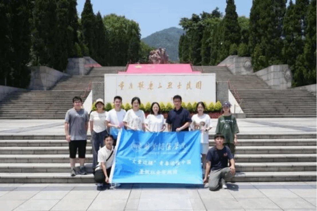 专而精”的办学理念