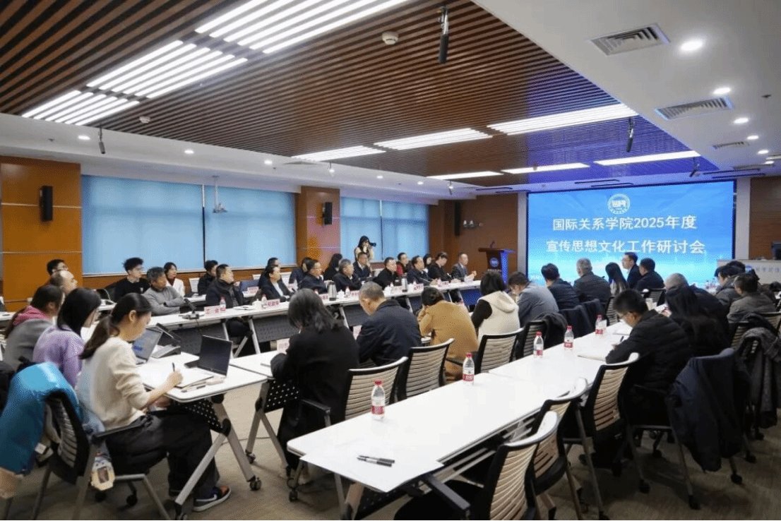 创新”八个大字不仅是治学格言更是政治